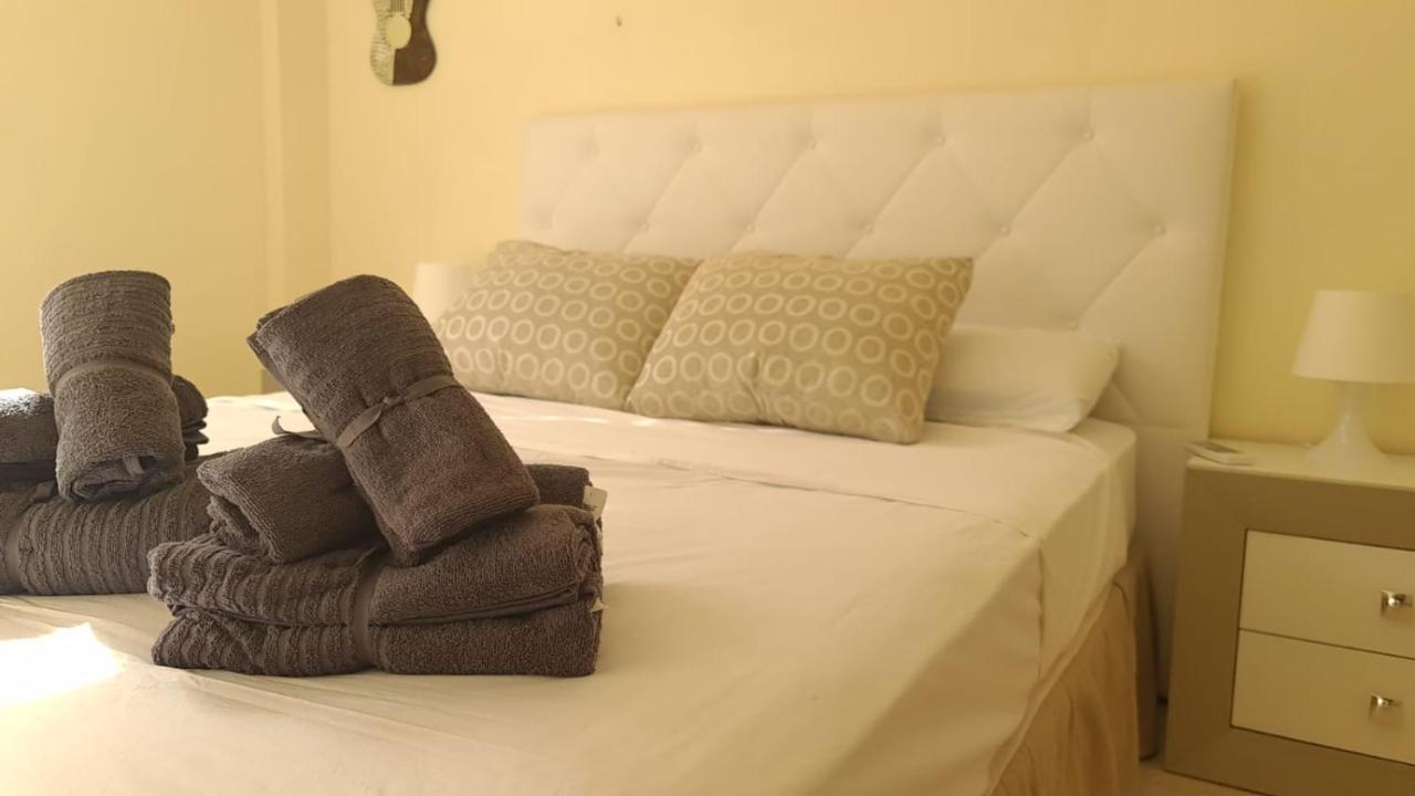 Jardines De Banus Apartments 马尔韦利亚 外观 照片